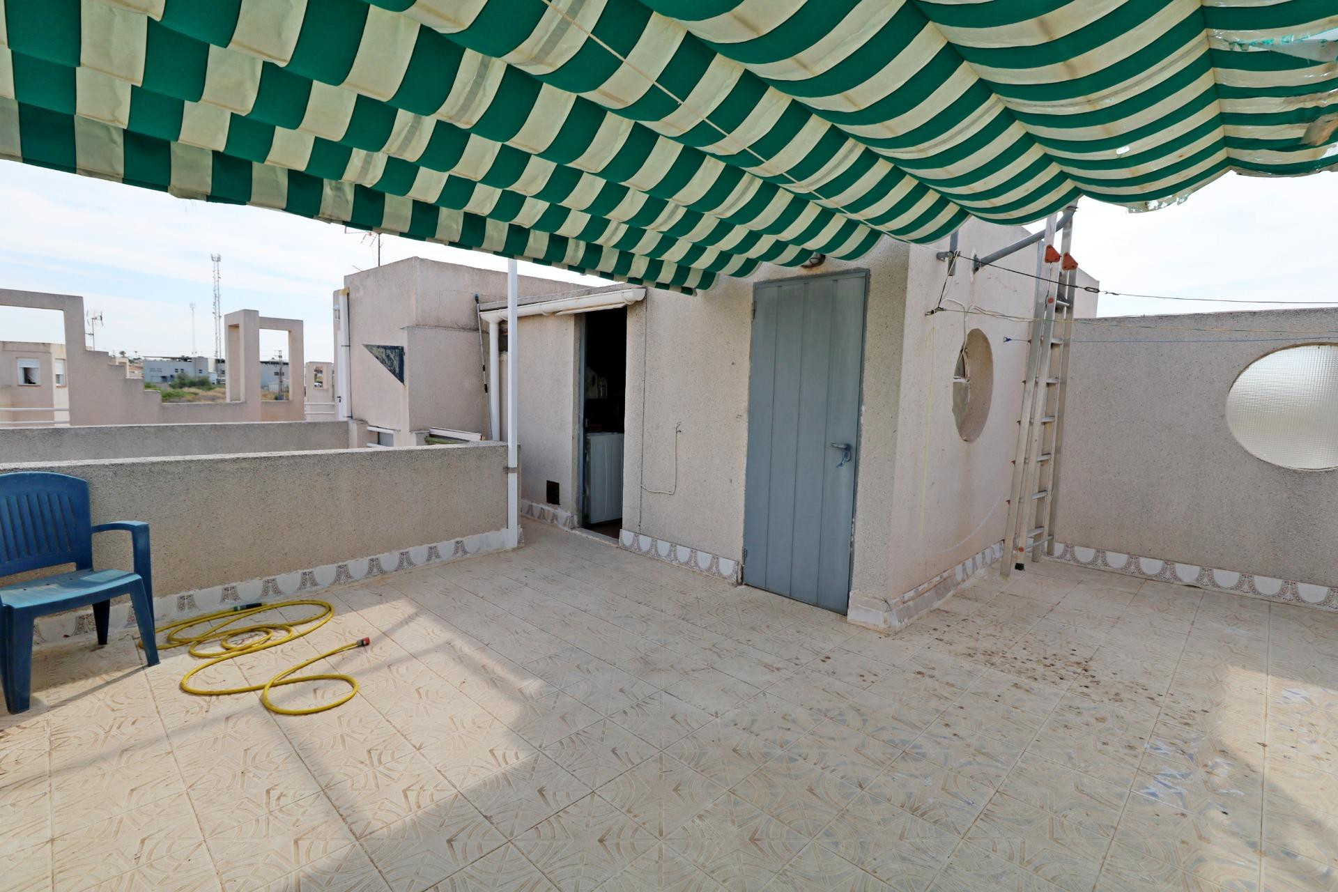 Herverkoop - Herenhuis -
Torrevieja - Torretas