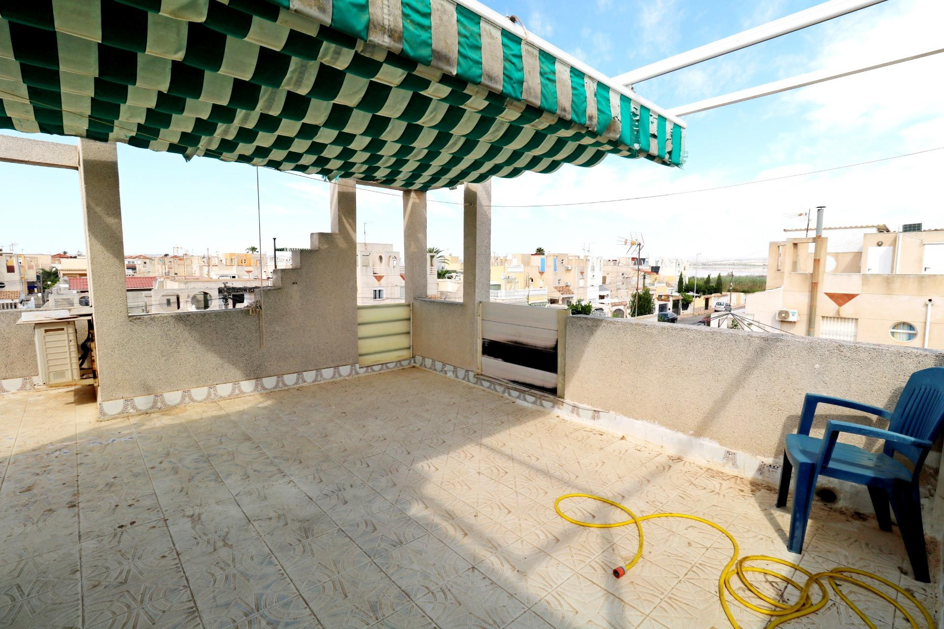 Herverkoop - Herenhuis -
Torrevieja - Torretas