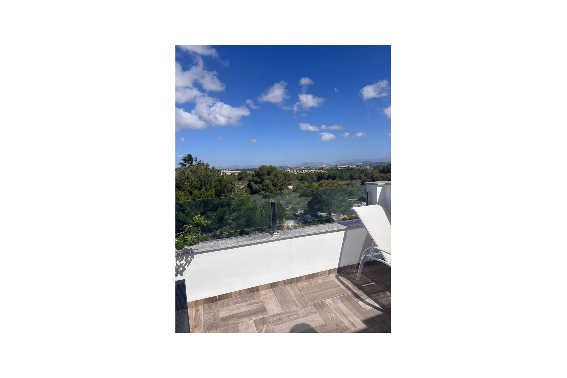 Herverkoop - Herenhuis -
Villamartín - Costa Blanca