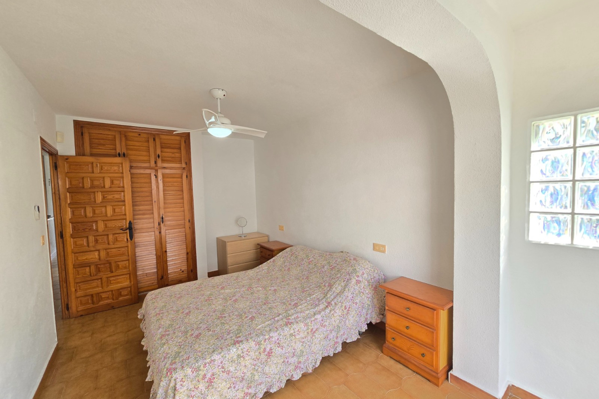Herverkoop - Herenhuis -
Villamartín - Costa Blanca
