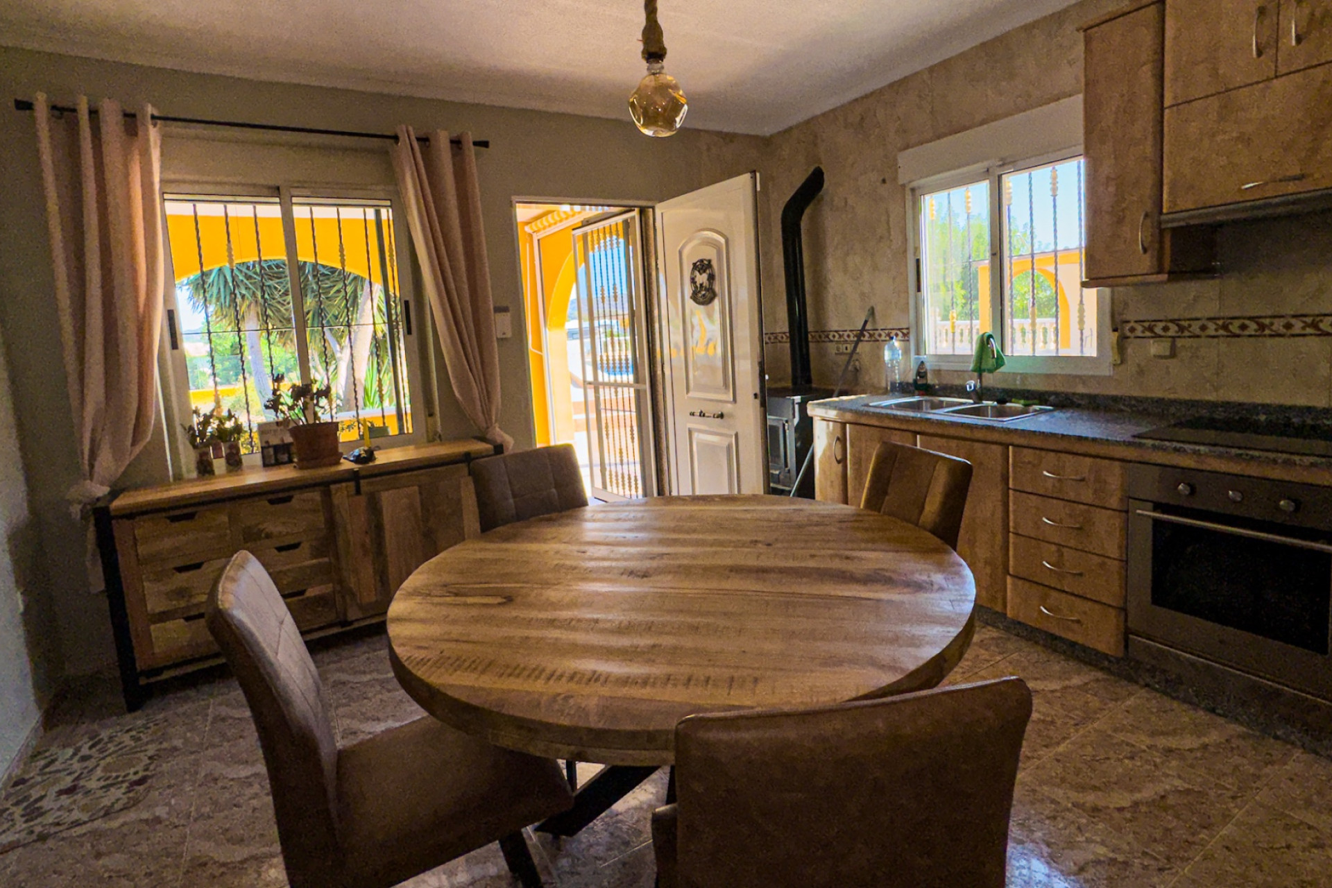 Herverkoop - Hippische installaties -
Orihuela Costa - Orihuela