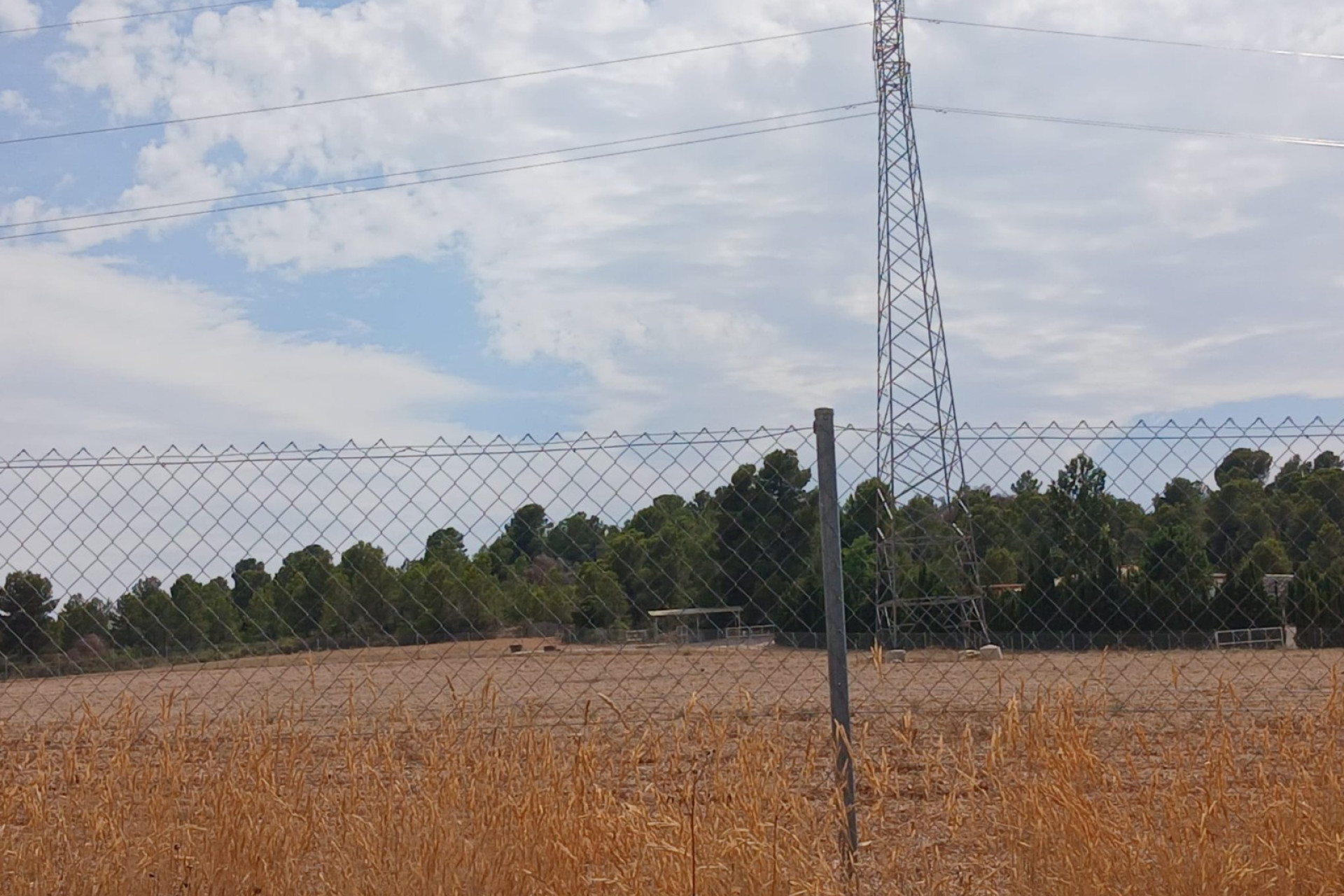 Herverkoop - Hippische installaties -
Zarra