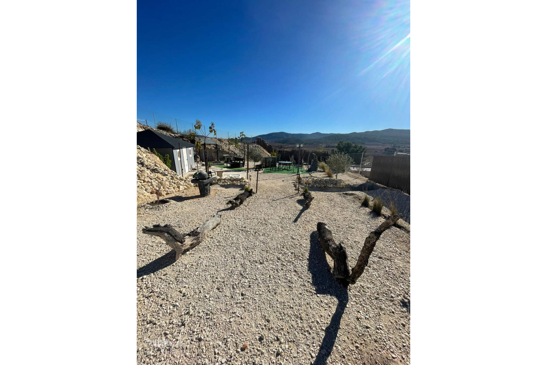 Herverkoop - Land -
Culebr&oacute;n - Culebr&oacute;n Alicante