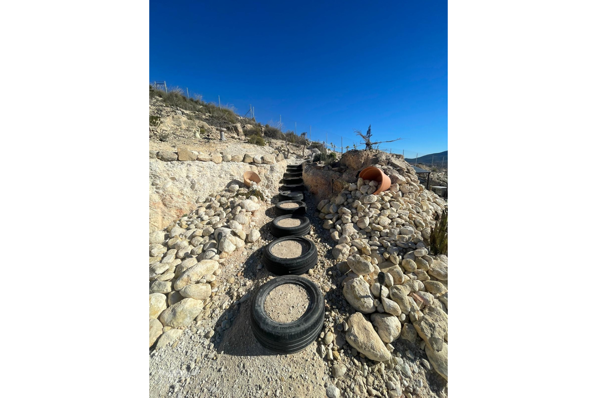 Herverkoop - Land -
Culebr&oacute;n - Culebr&oacute;n Alicante