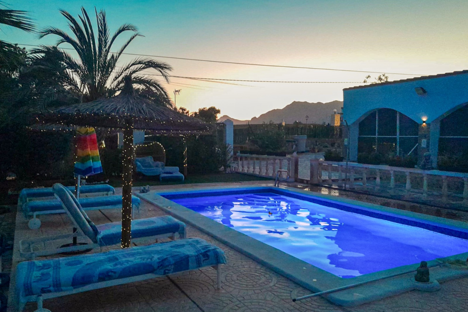 Herverkoop - Landhuis -
Albatera