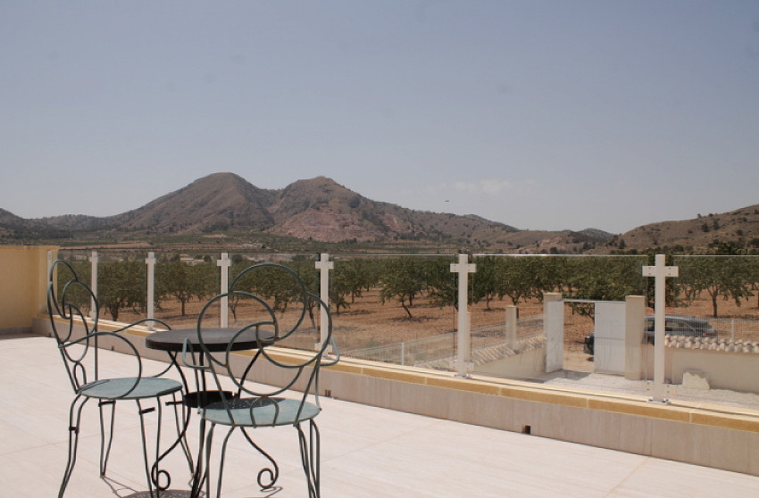 Herverkoop - Landhuis -
BARBARROJA - Barbarroja