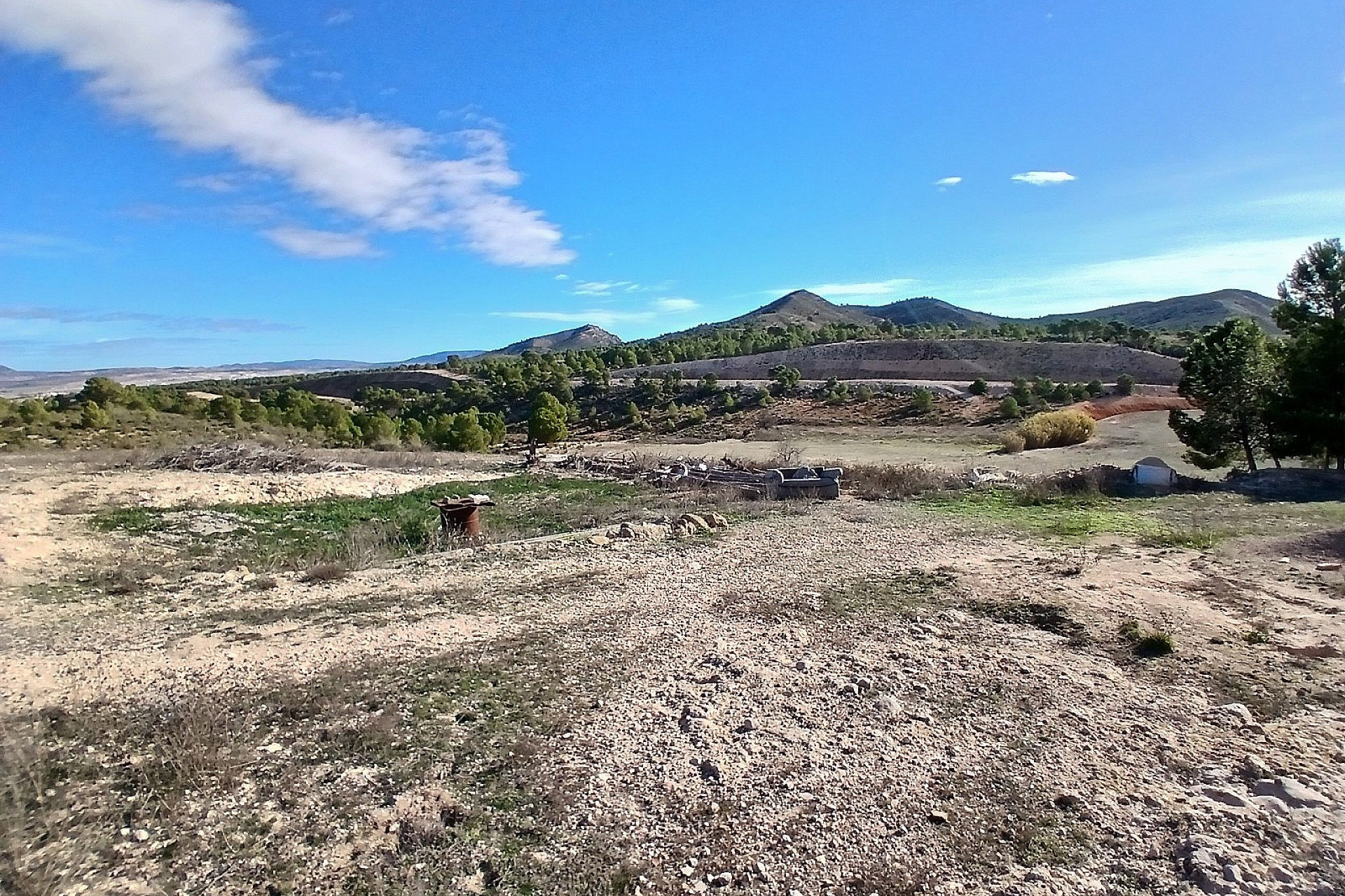 Herverkoop - Landhuis -
Caudete