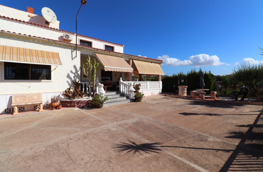Herverkoop - Landhuis -
Crevillente - Crevillente - Country