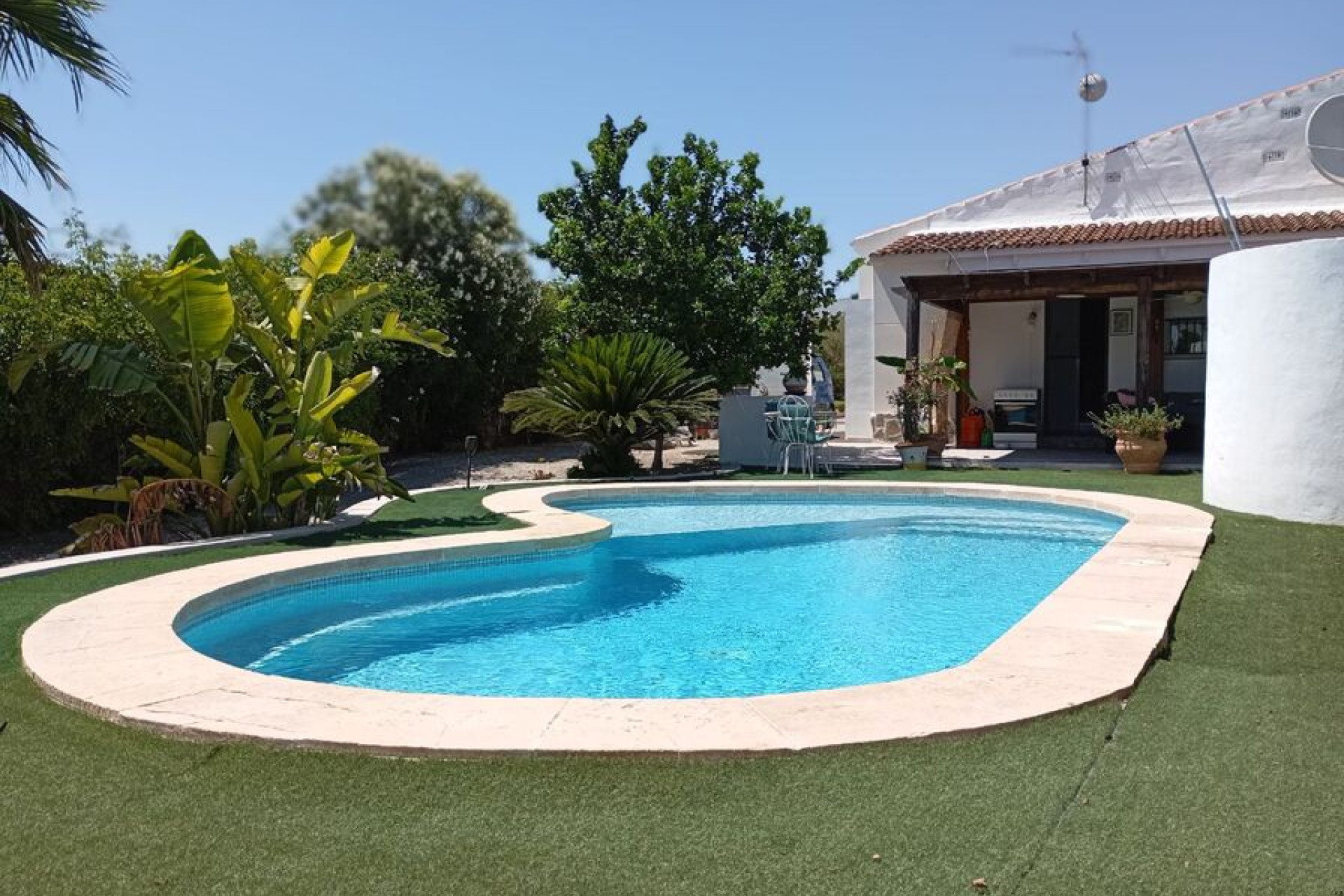 Herverkoop - Landhuis -
Daya Nueva - Costa Blanca