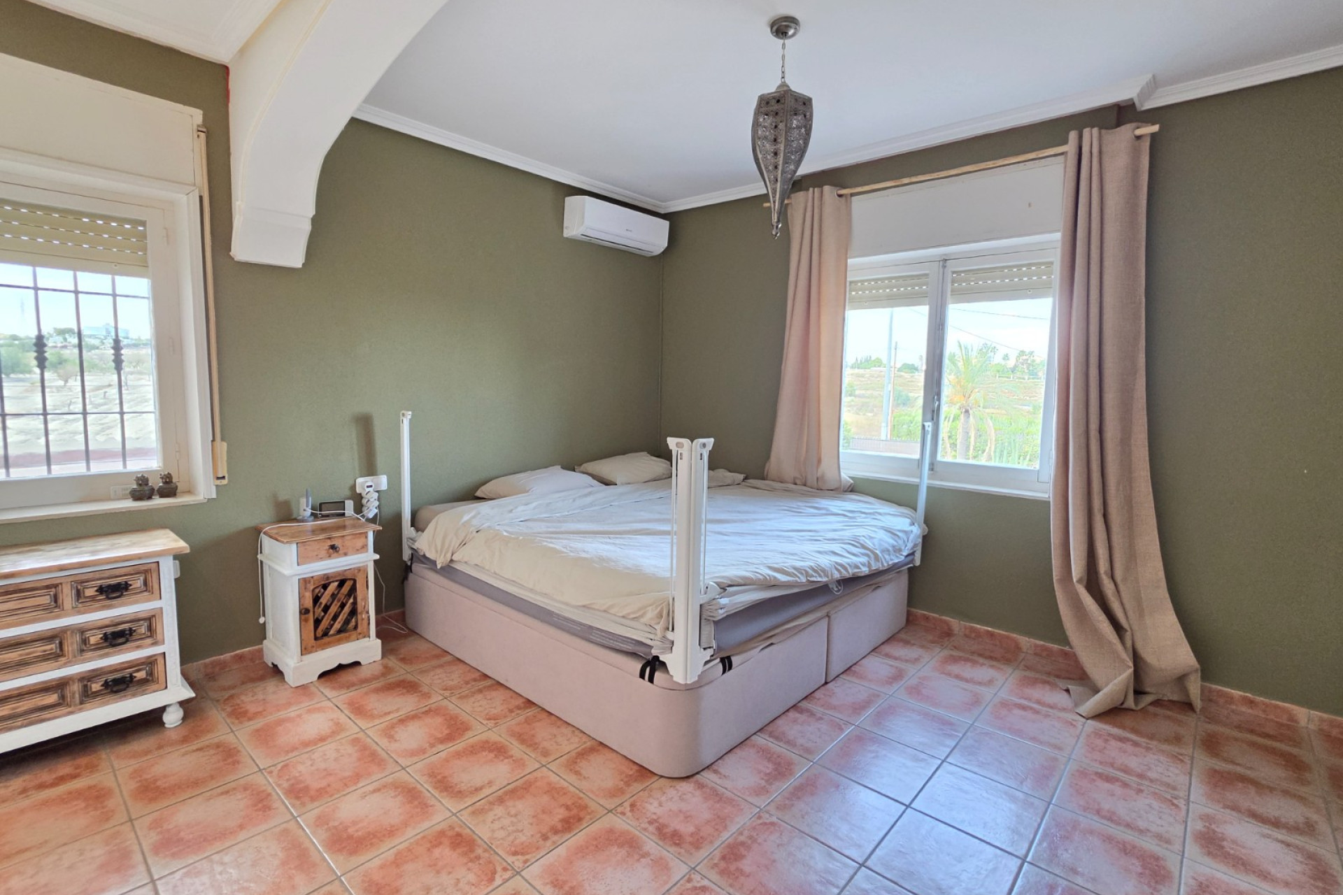 Herverkoop - Landhuis -
Elche - Costa Blanca