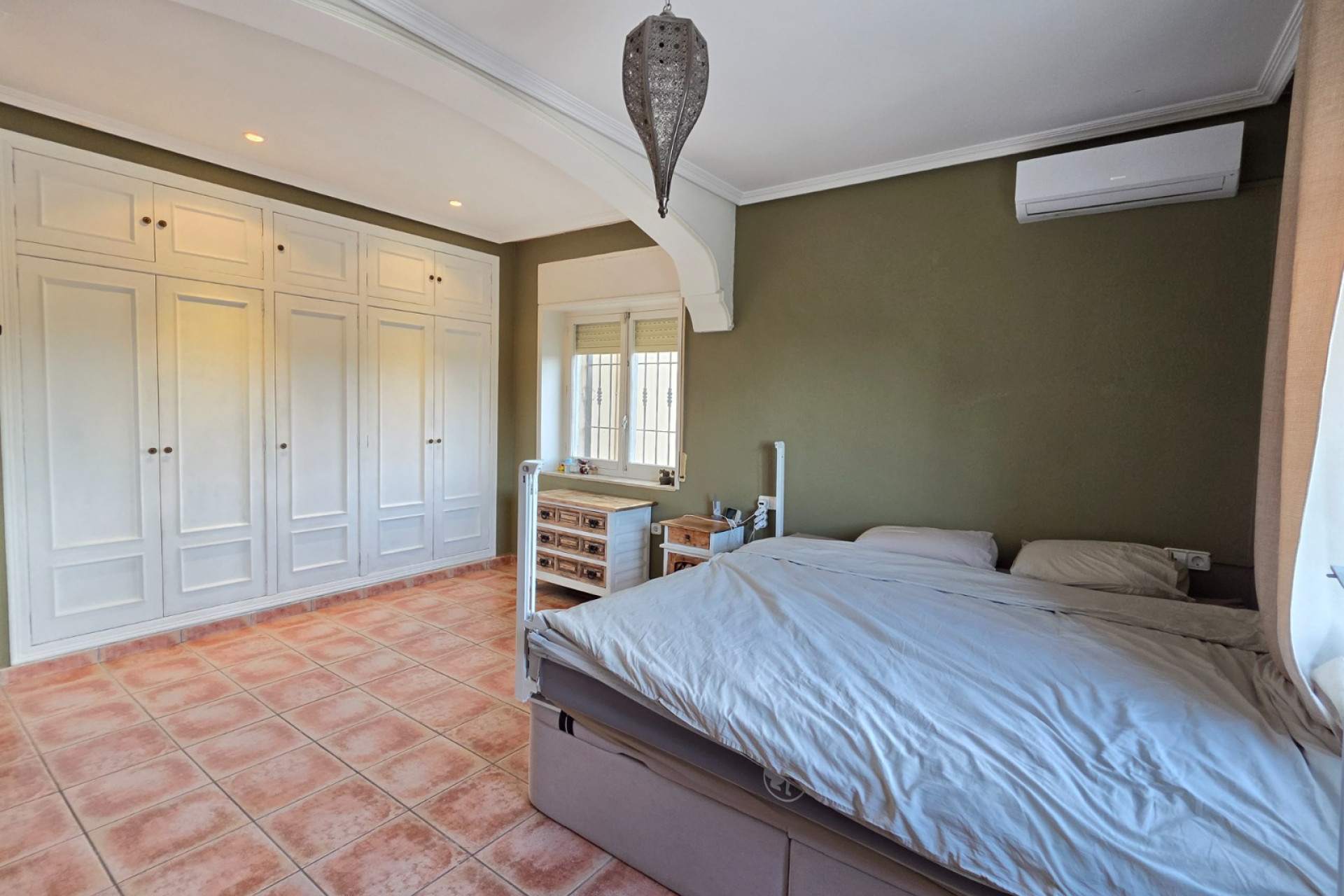 Herverkoop - Landhuis -
Elche - Costa Blanca