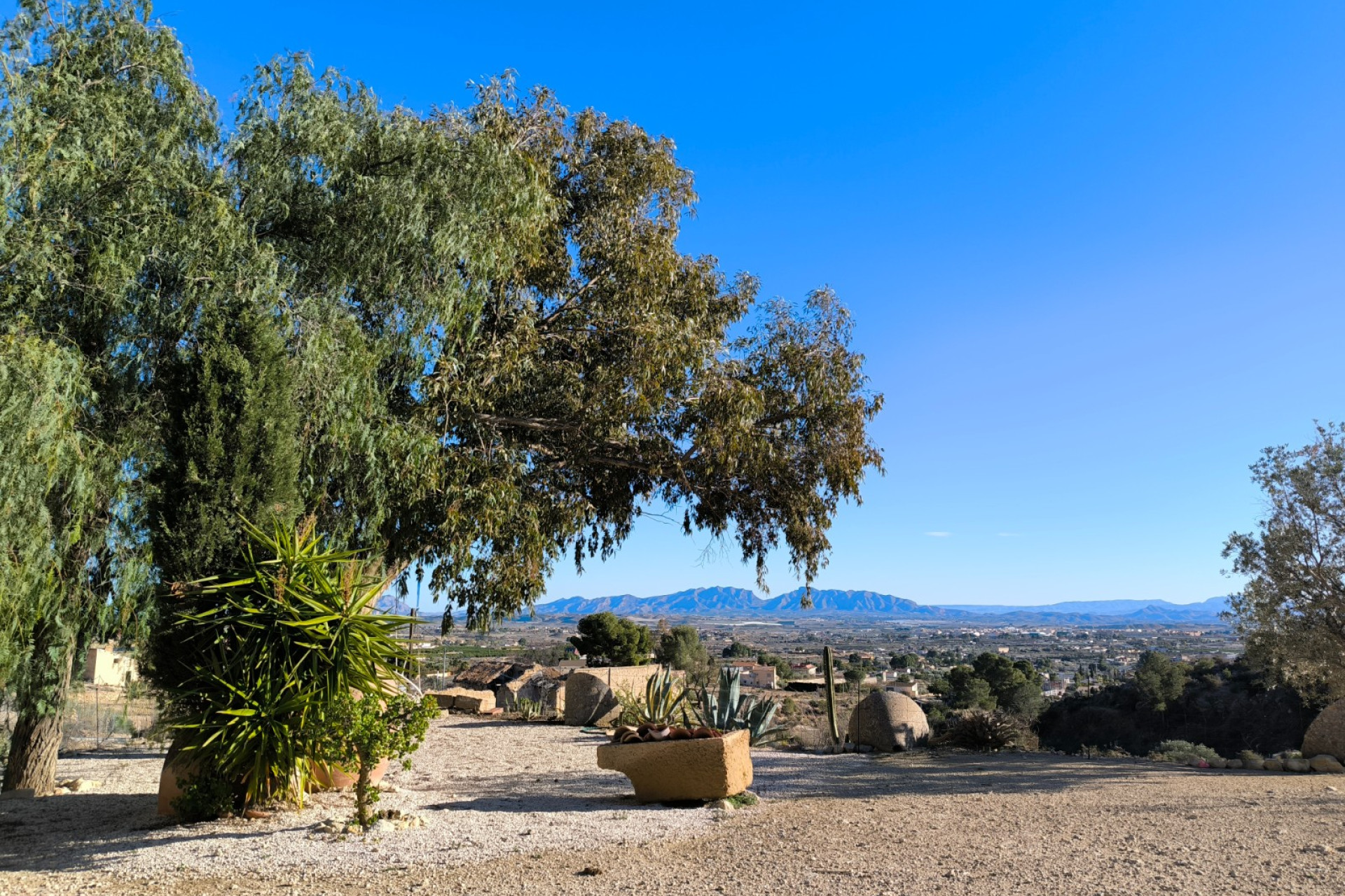 Herverkoop - Landhuis -
Fortuna