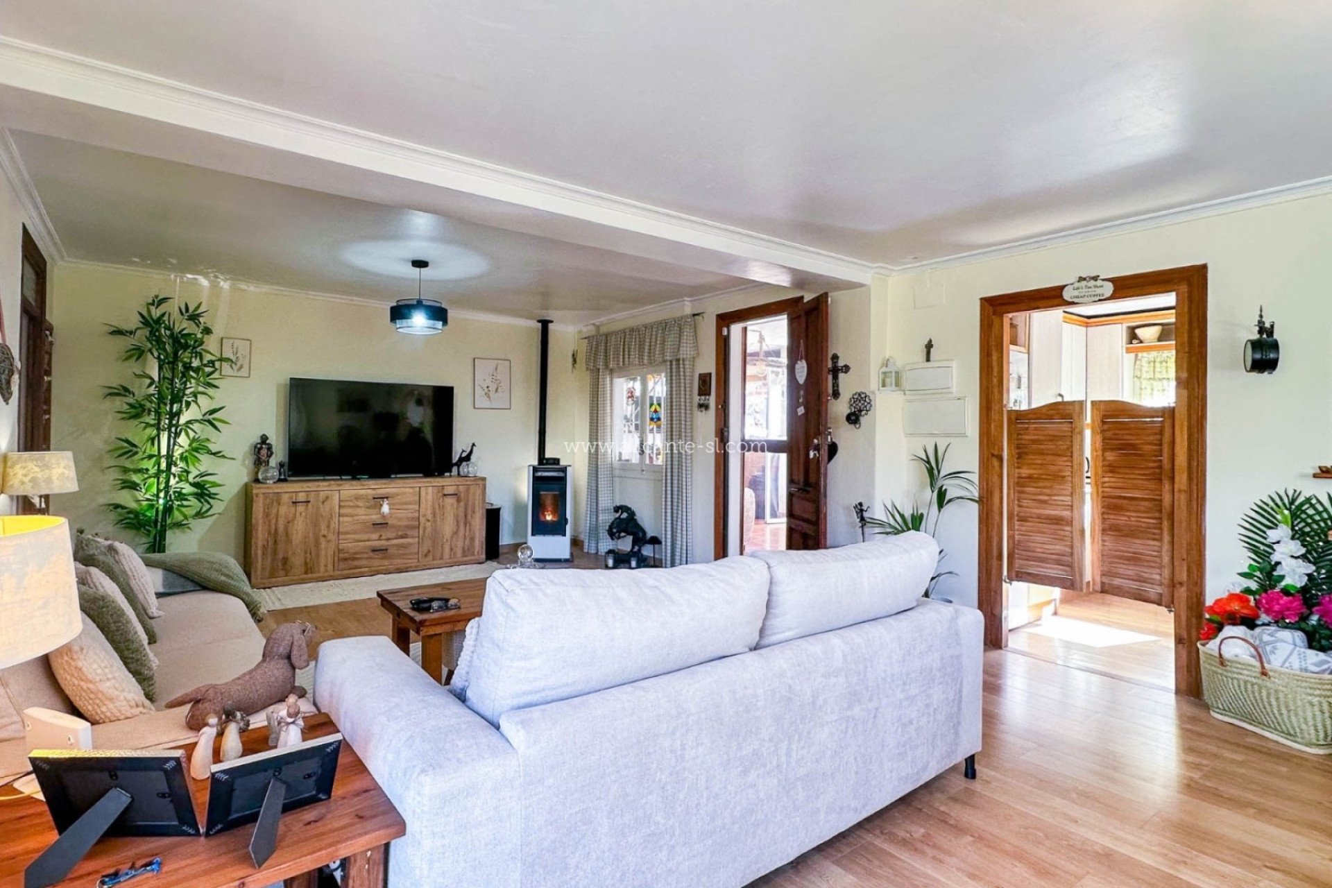 Herverkoop - Landhuis -
Hondón de las Nieves - HONDON DE LAS NIEVES