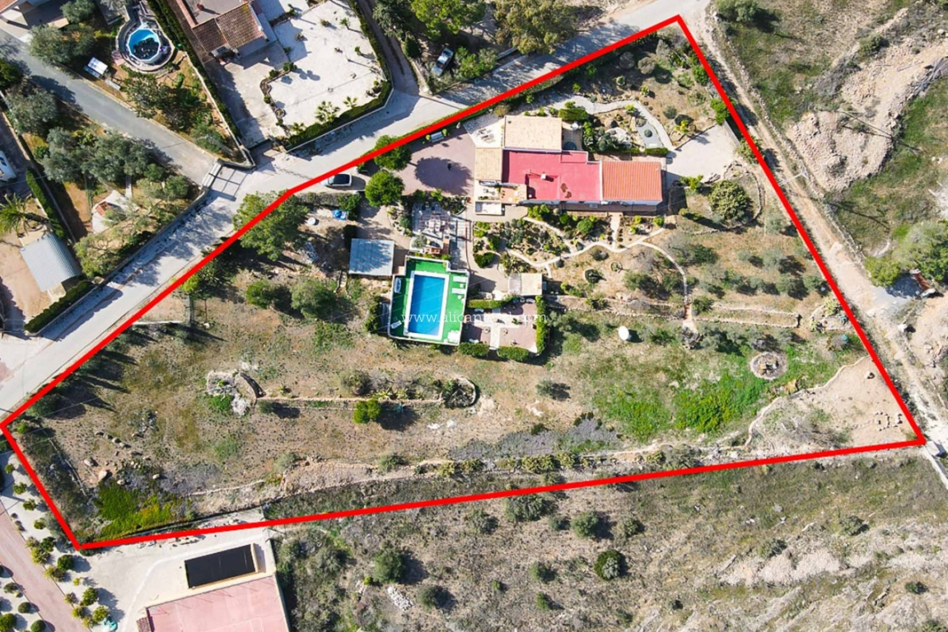 Herverkoop - Landhuis -
Hondón de las Nieves - HONDON DE LAS NIEVES