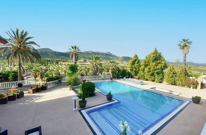 Herverkoop - Landhuis -
Jumilla