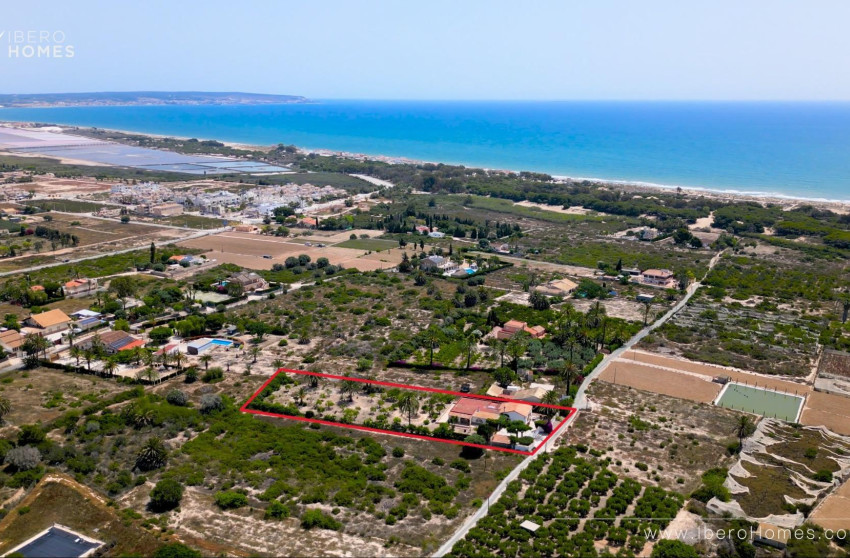 Herverkoop - Landhuis -
La Marina - Costa Blanca