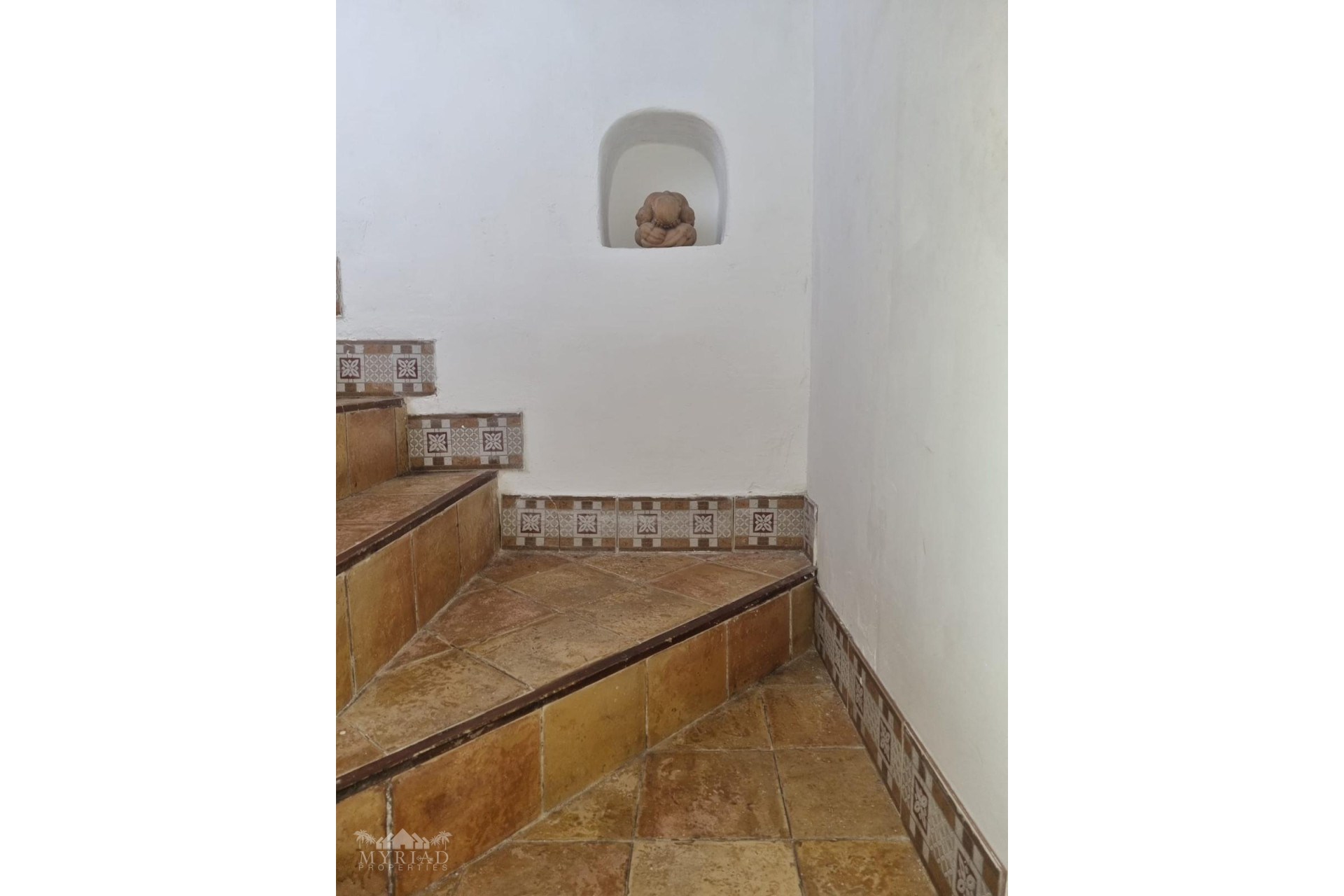 Herverkoop - Landhuis -
Lel - Lel Alicante