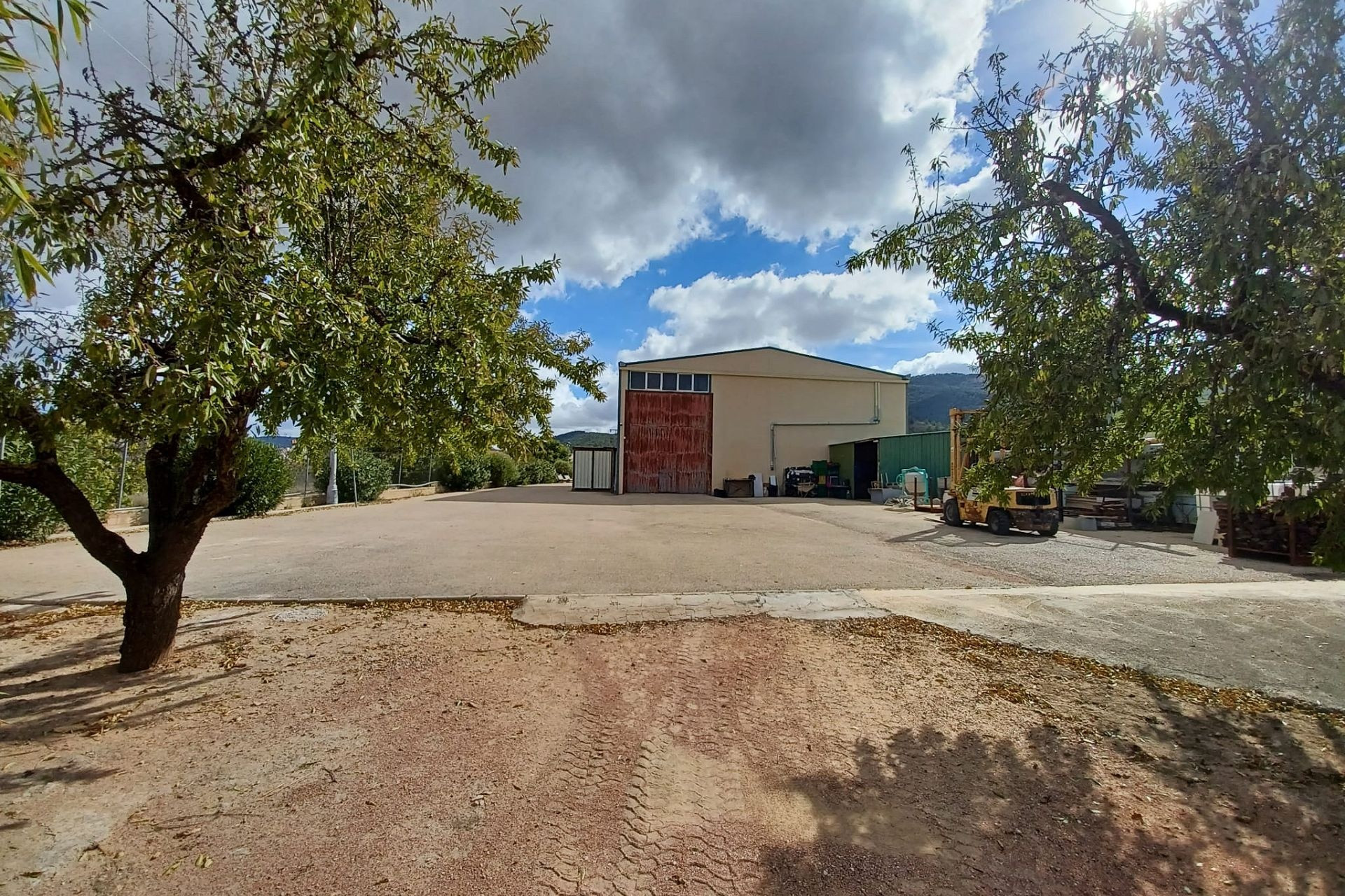 Herverkoop - Landhuis -
Monovar