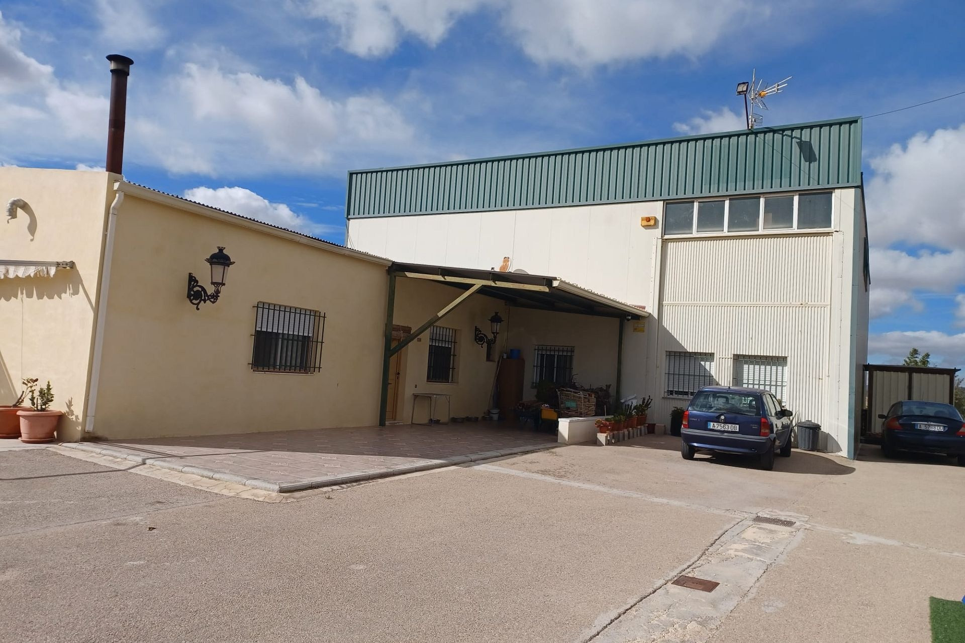 Herverkoop - Landhuis -
Monovar