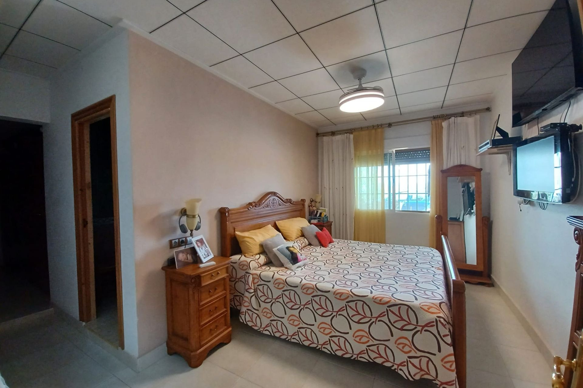 Herverkoop - Landhuis -
Monovar