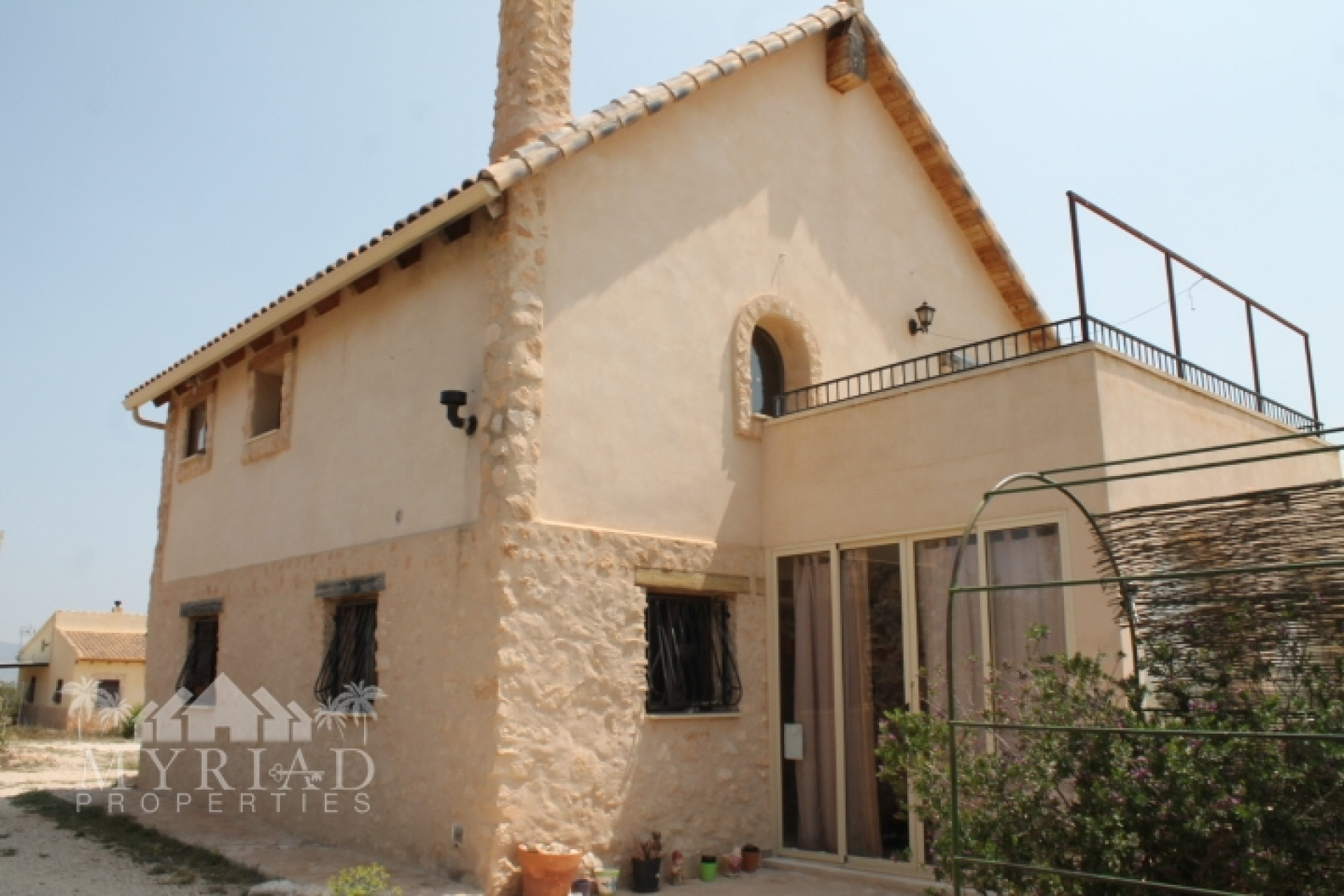 Herverkoop - Landhuis -
Pinoso - Pinoso Alicante