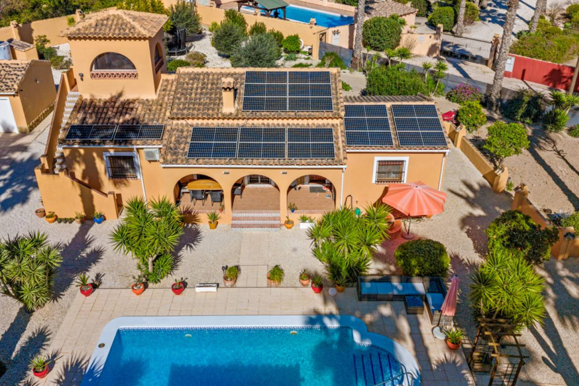 Herverkoop - Landhuis -
Rafal