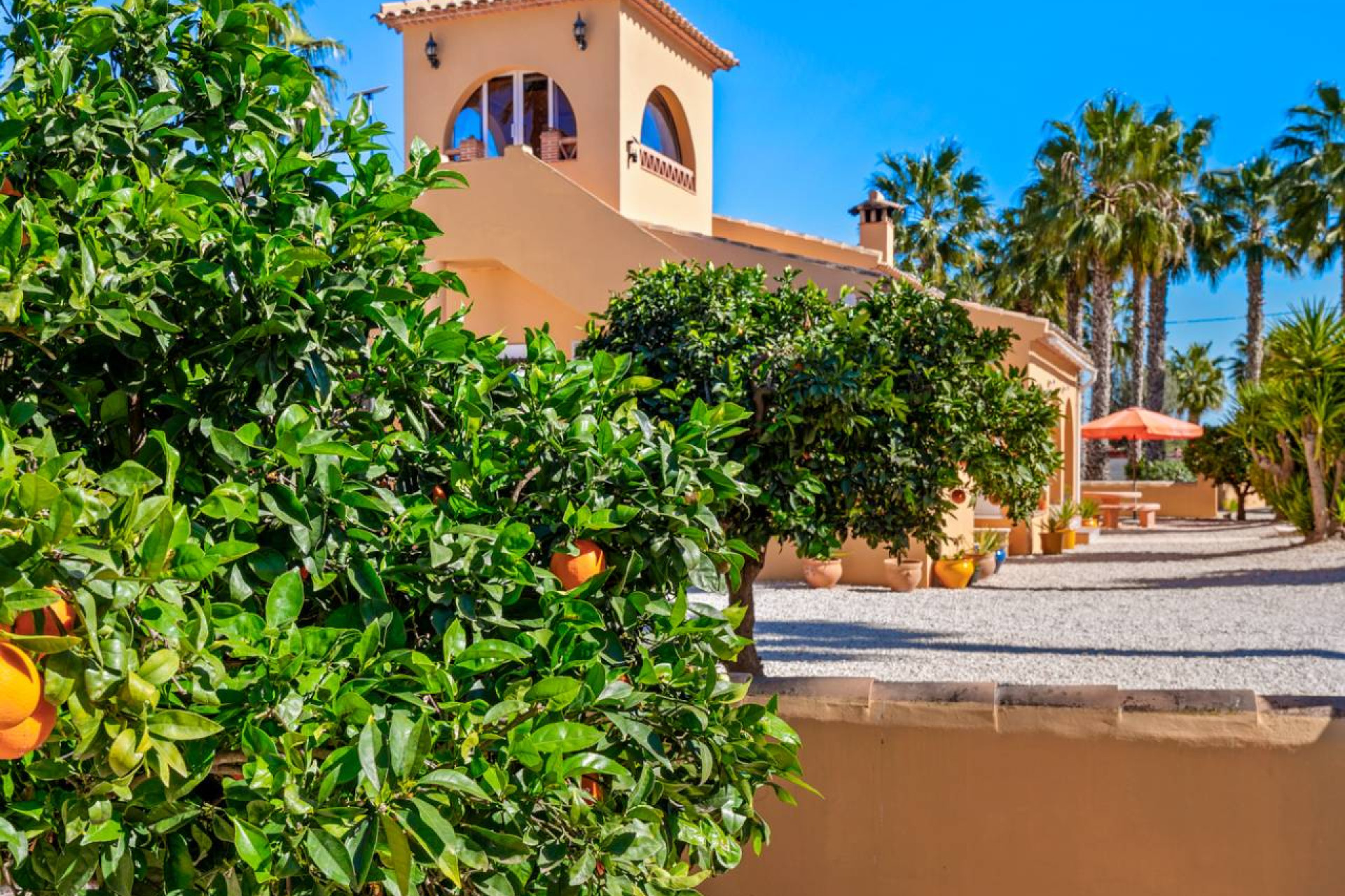 Herverkoop - Landhuis -
Rafal