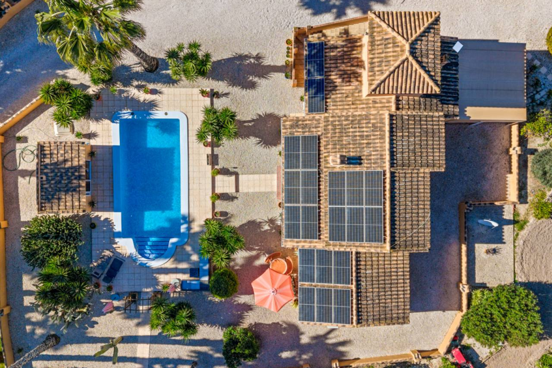 Herverkoop - Landhuis -
Rafal