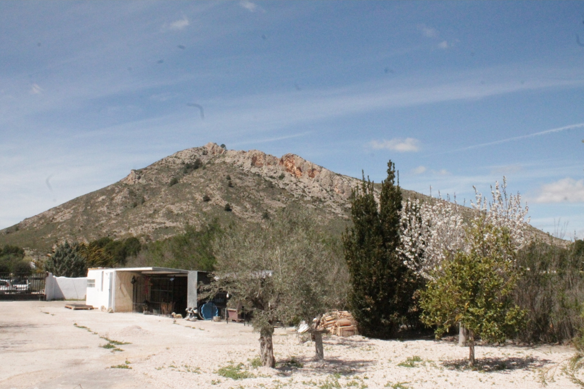 Herverkoop - Landhuis -
Villena - Villena Alicante
