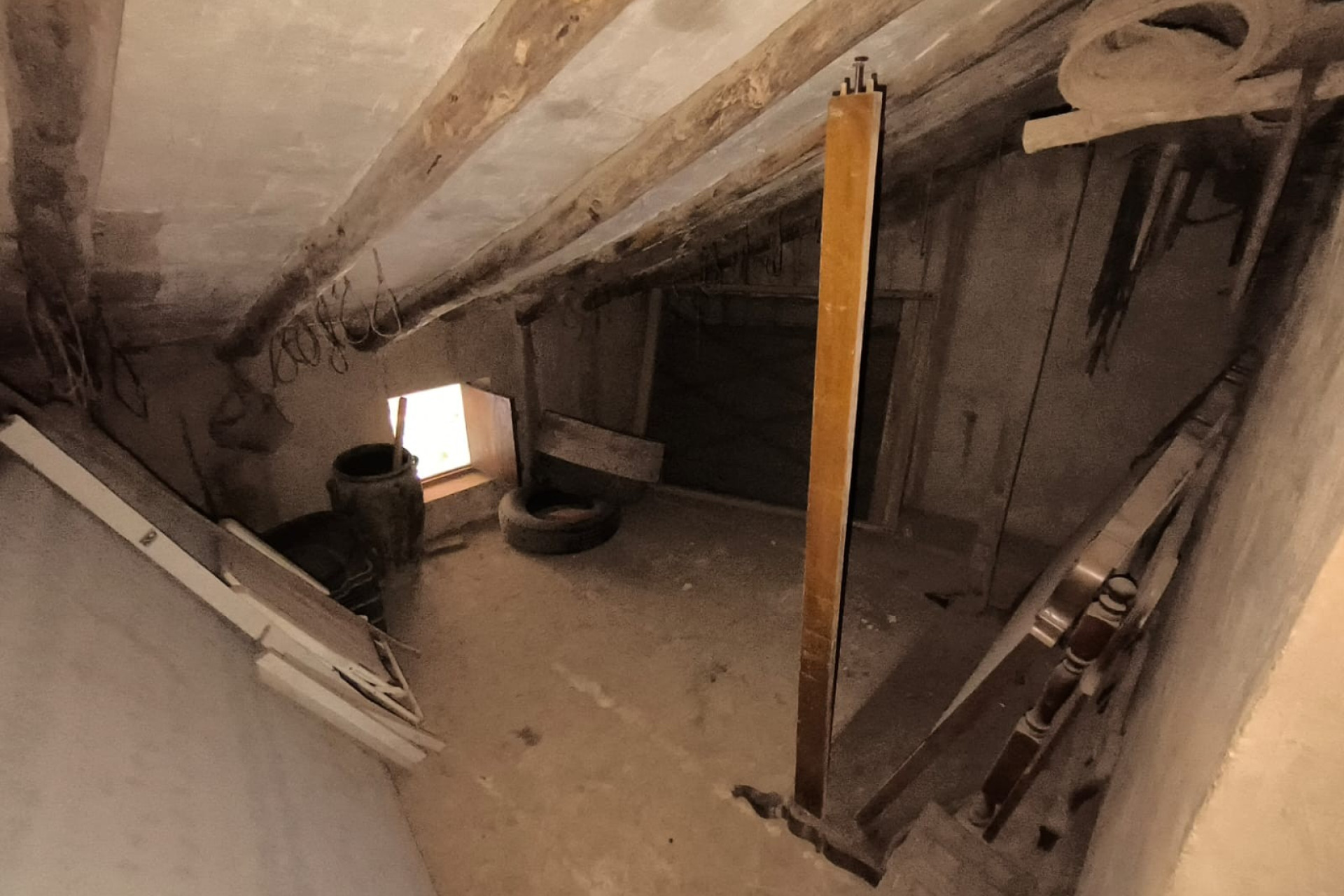 Herverkoop - Landhuis -
Yecla