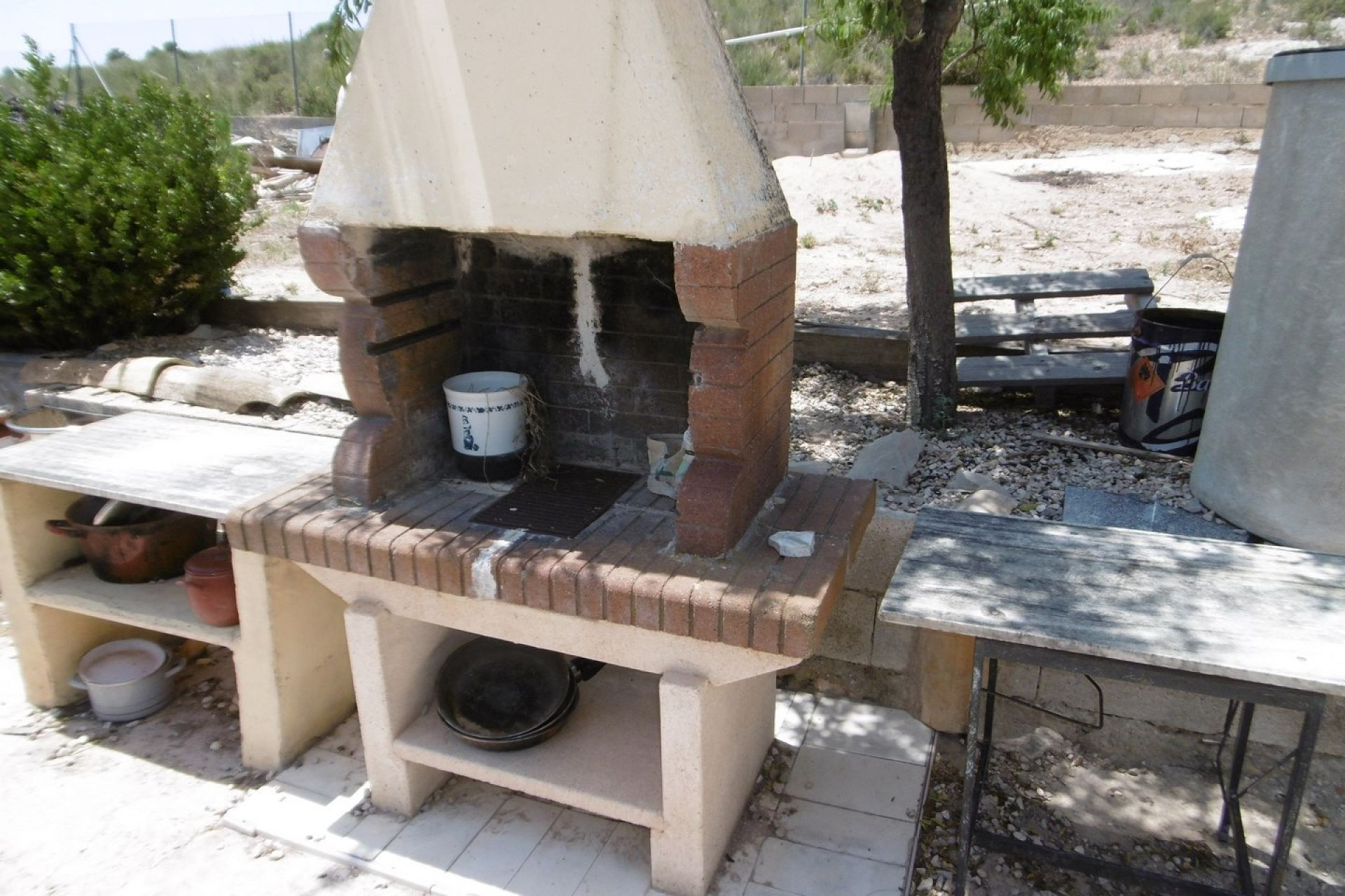 Herverkoop - Landhuis -
Yecla