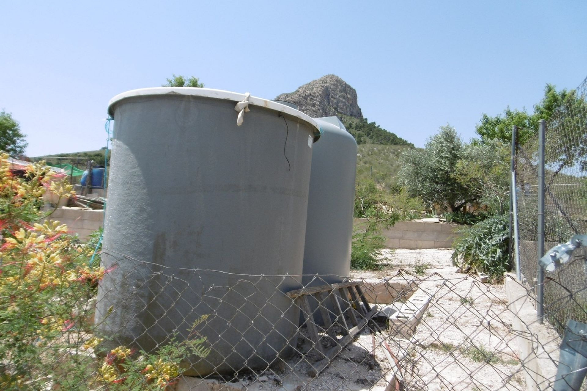 Herverkoop - Landhuis -
Yecla