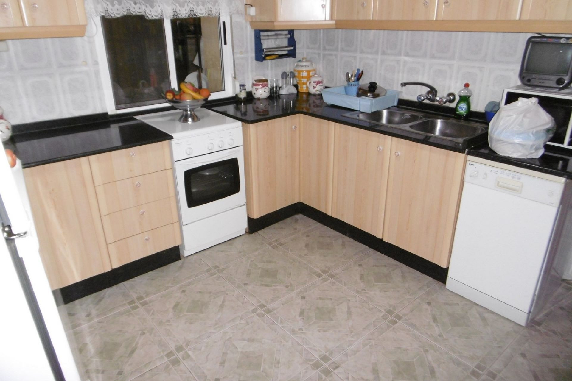 Herverkoop - Landhuis -
Yecla