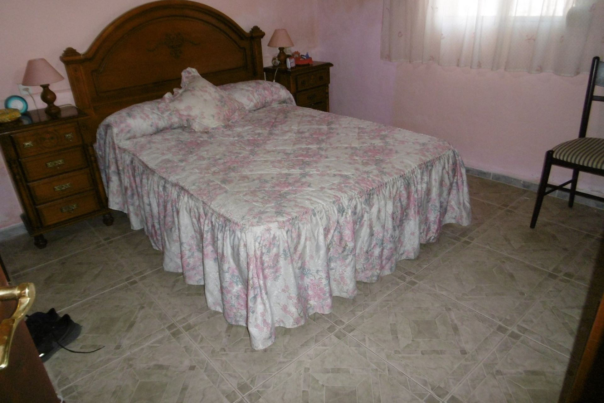 Herverkoop - Landhuis -
Yecla