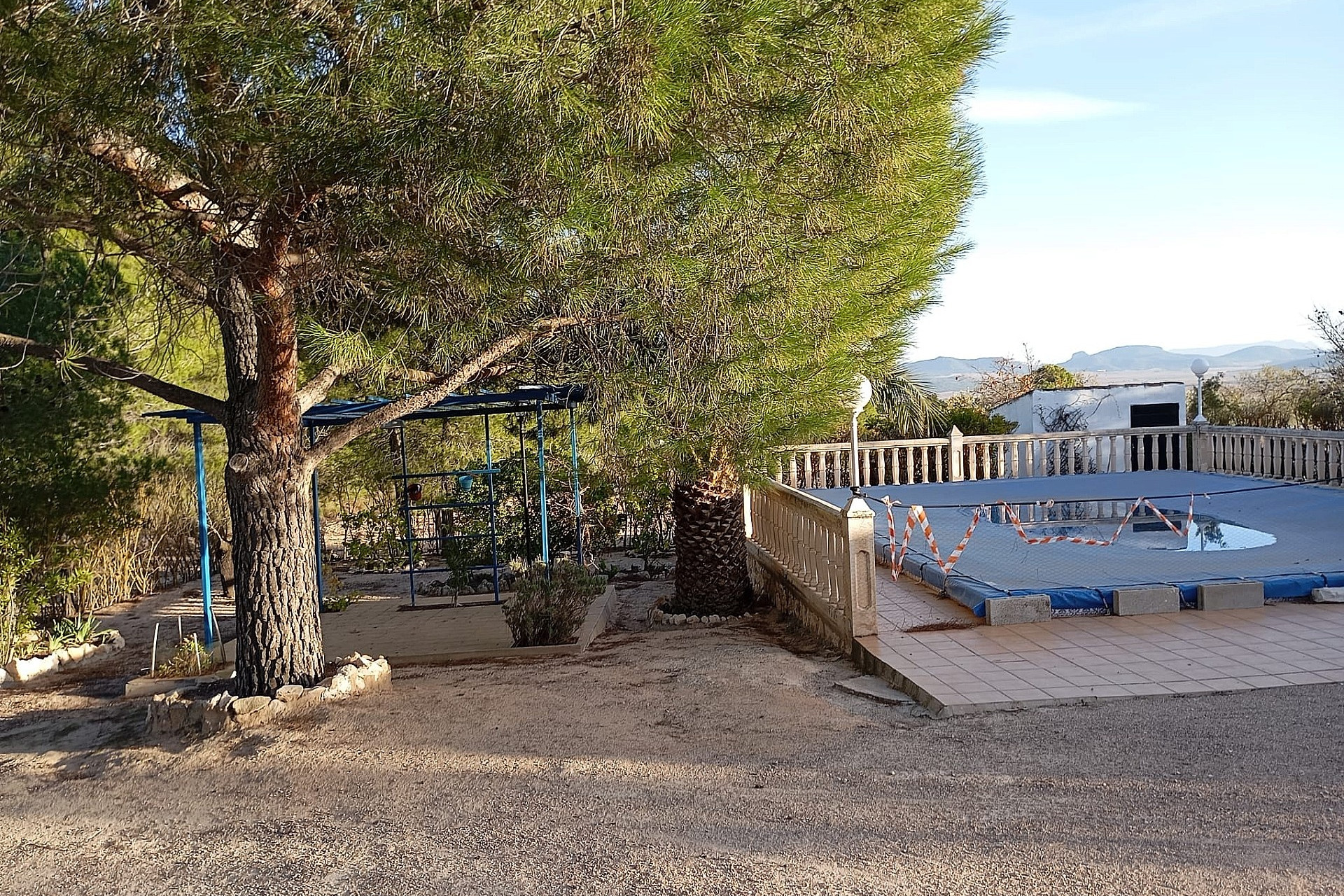 Herverkoop - Landhuis -
Yecla