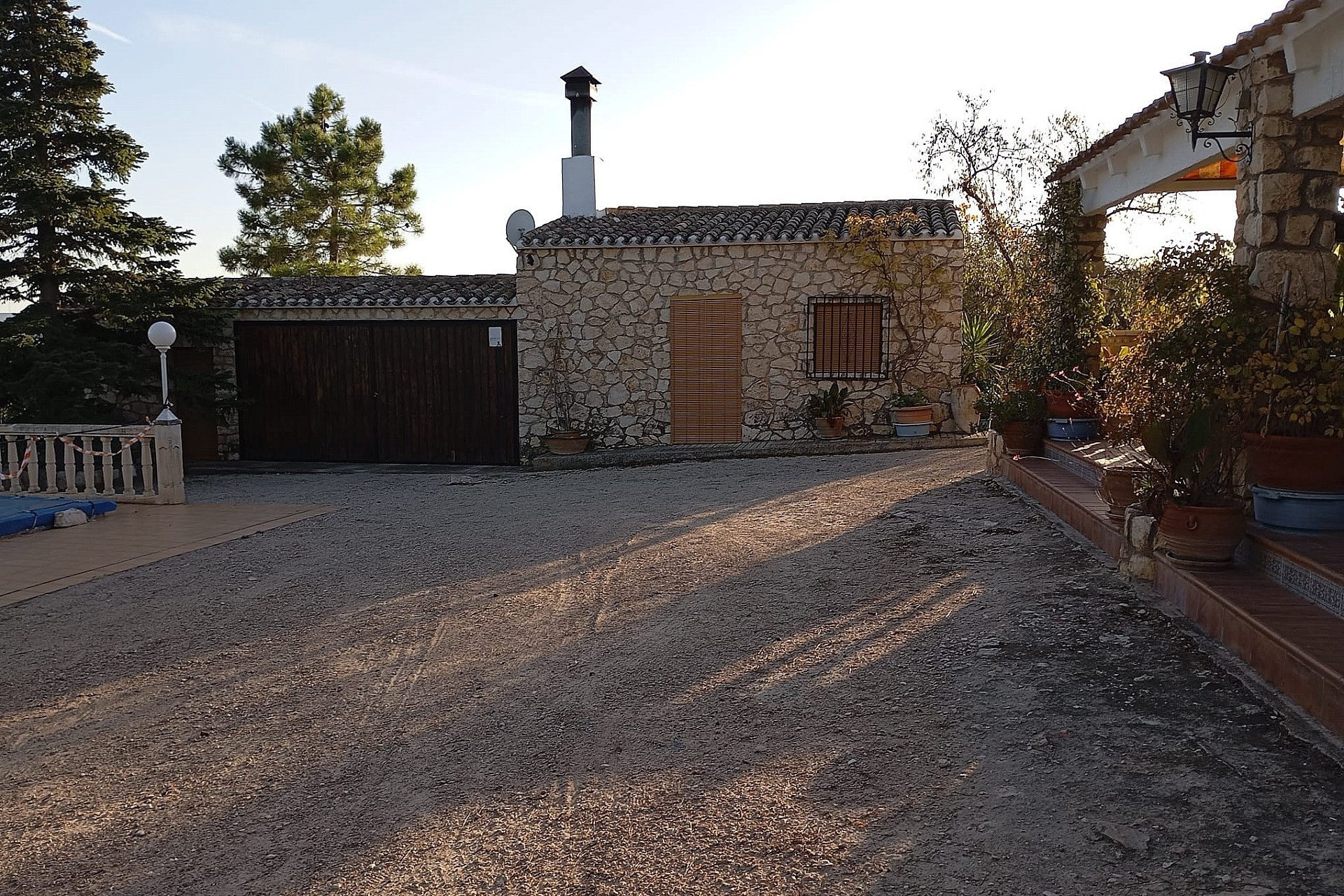 Herverkoop - Landhuis -
Yecla