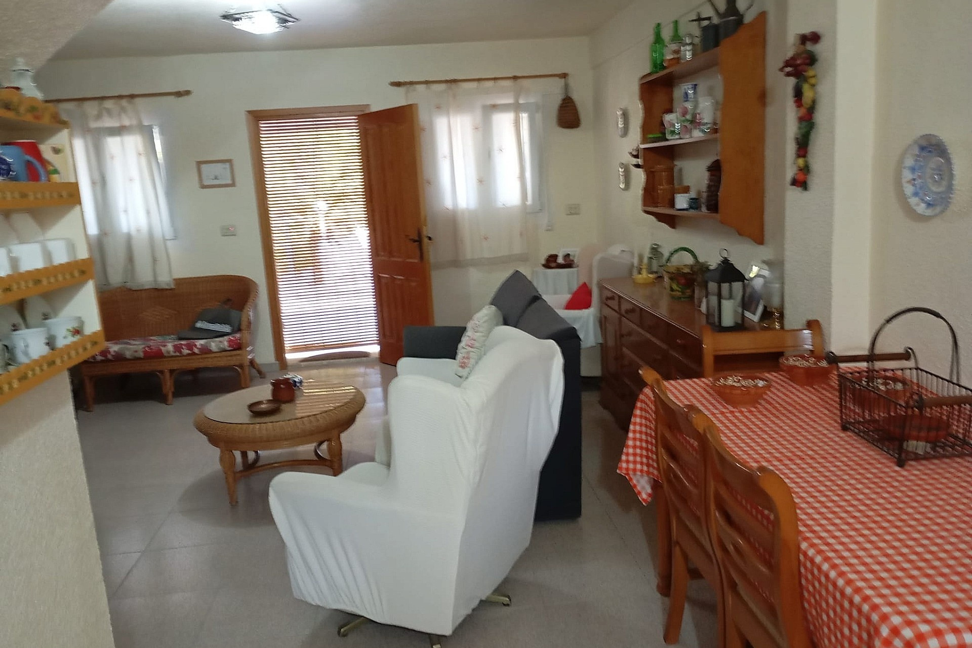 Herverkoop - Landhuis -
Yecla