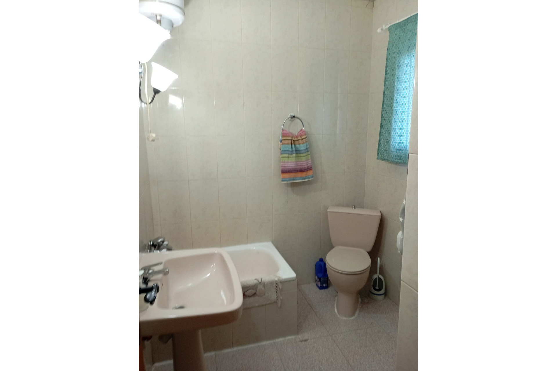 Herverkoop - Landhuis -
Yecla