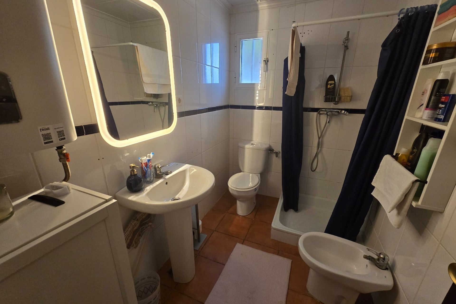 Herverkoop - Landhuis -
Yecla