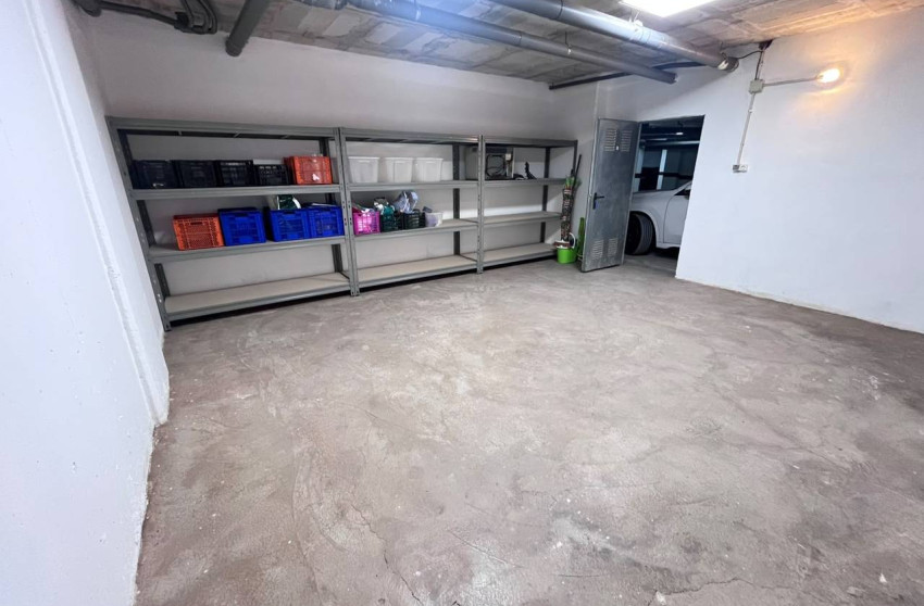 Herverkoop - parking -
Torrevieja