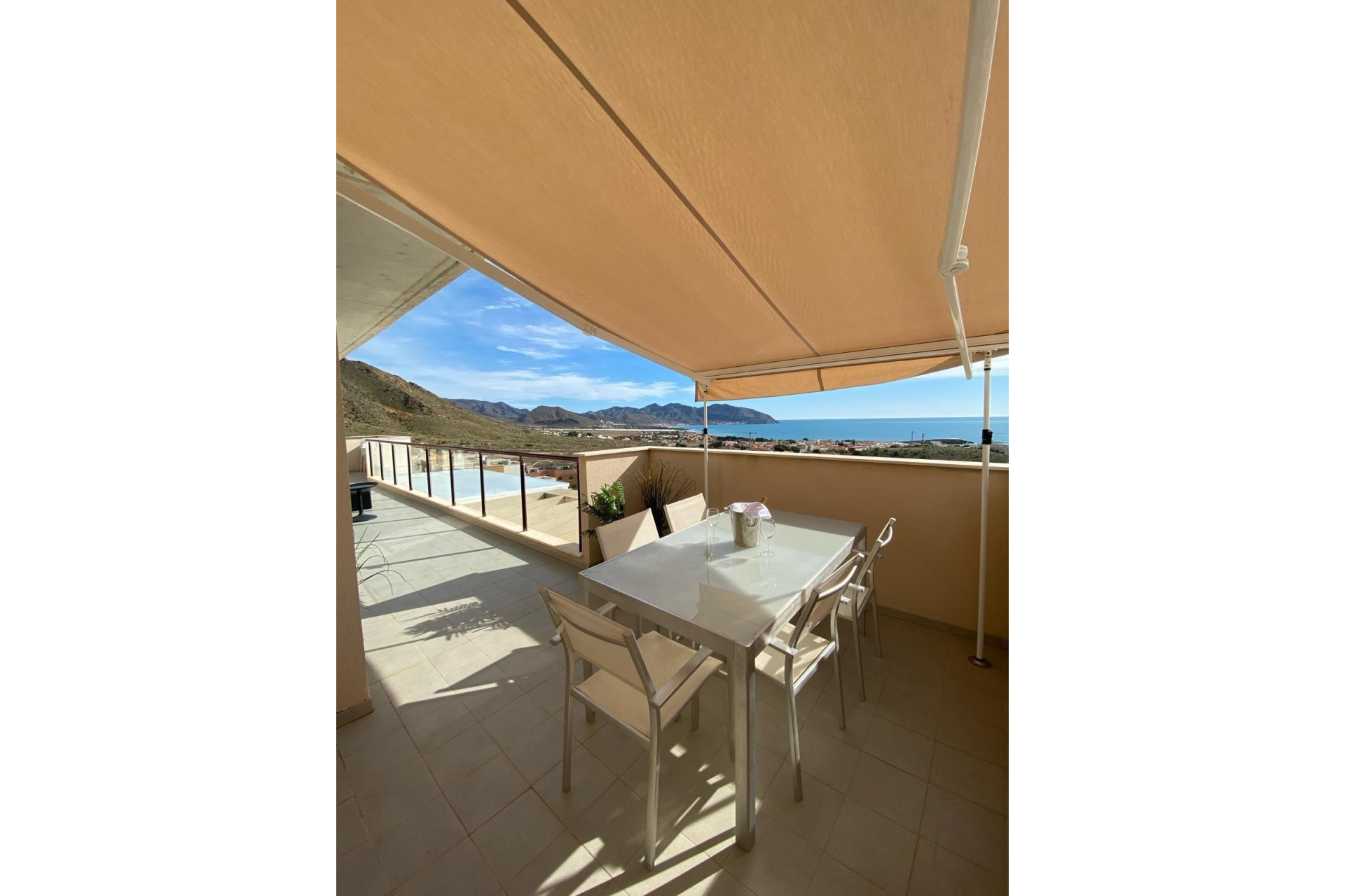Herverkoop - Penthouse -
Cartagena - Isla Plana-los Puertos