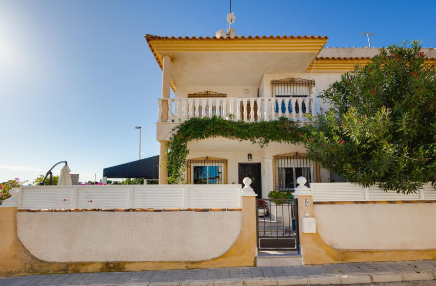 Herverkoop - Penthouse -
Orihuela Costa - La Regia