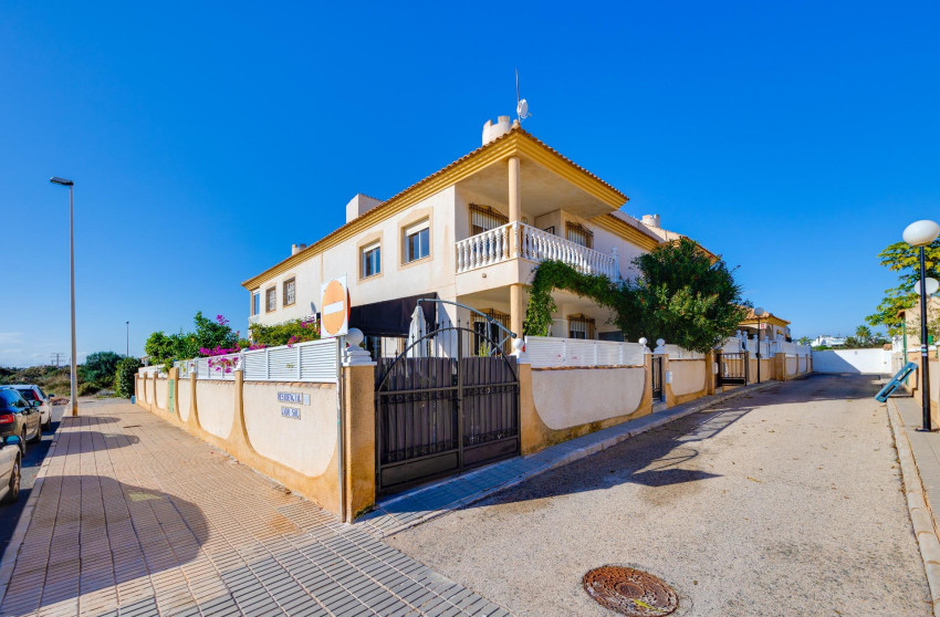Herverkoop - Penthouse -
Orihuela Costa - La Regia