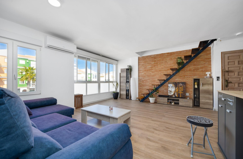 Herverkoop - Penthouse -
Torrevieja - Eliseos playa