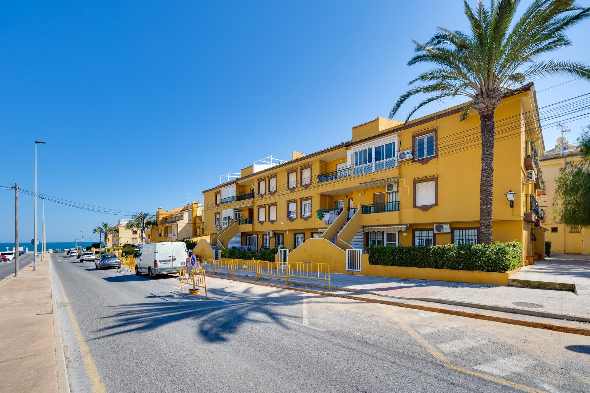 Herverkoop - Penthouse -
Torrevieja - Eliseos playa