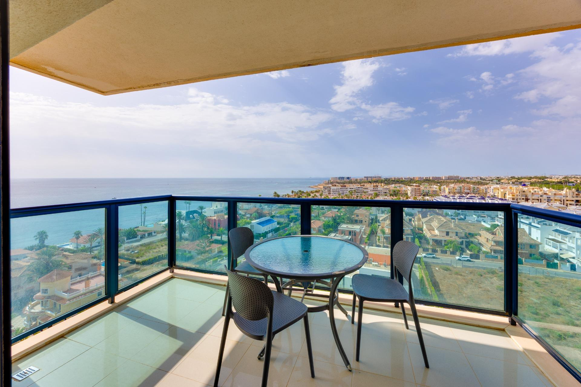 Herverkoop - Penthouse -
Torrevieja - La Veleta
