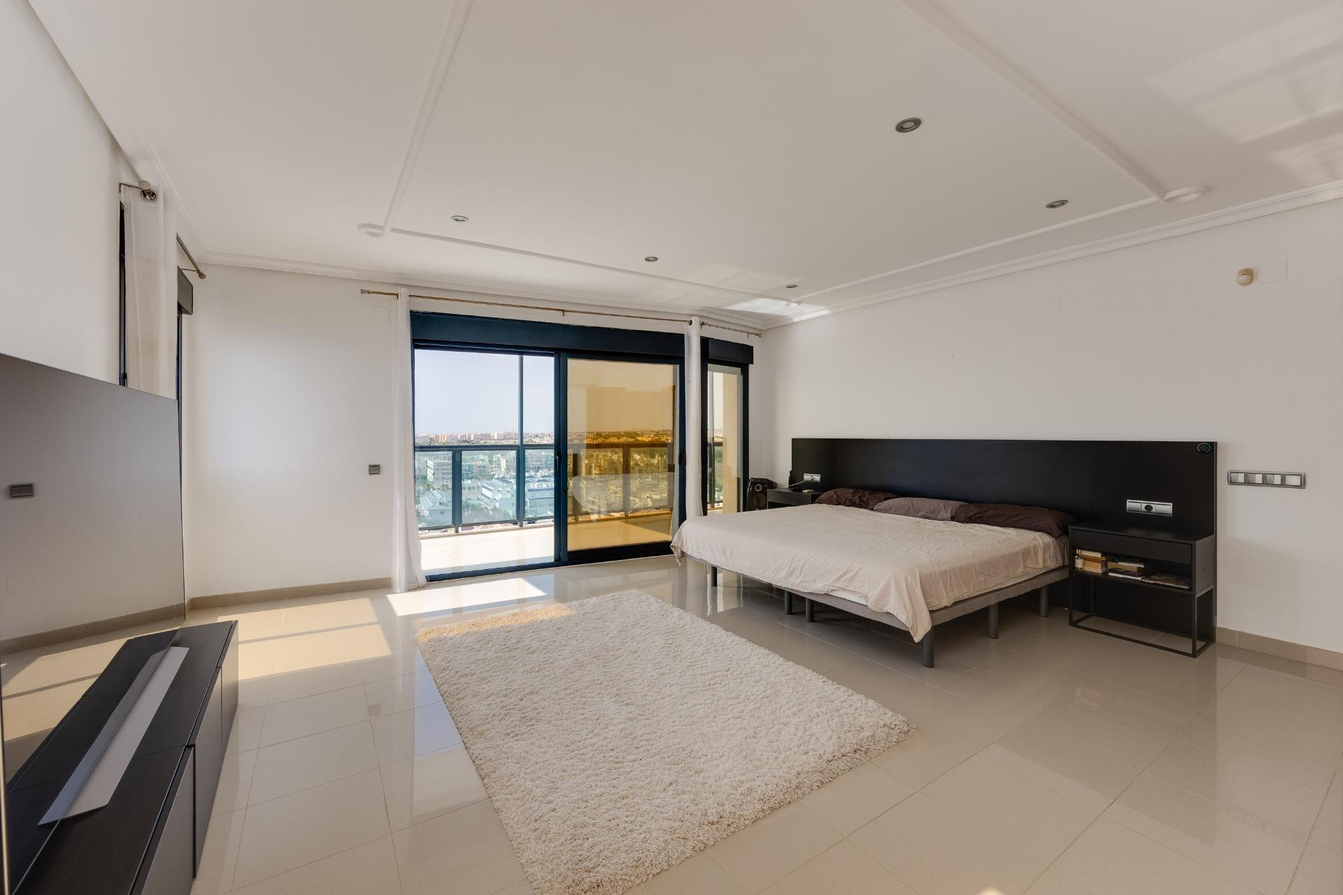 Herverkoop - Penthouse -
Torrevieja - La Veleta