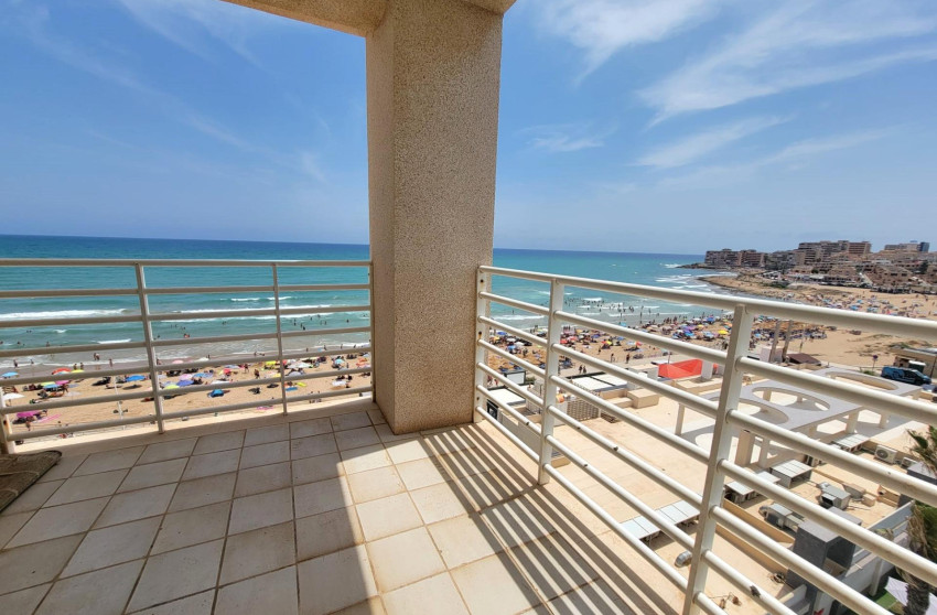 Herverkoop - Penthouse -
Torrevieja - Playa De La Mata