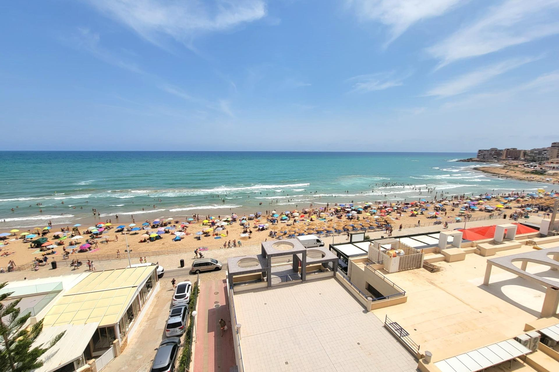 Herverkoop - Penthouse -
Torrevieja - Playa De La Mata