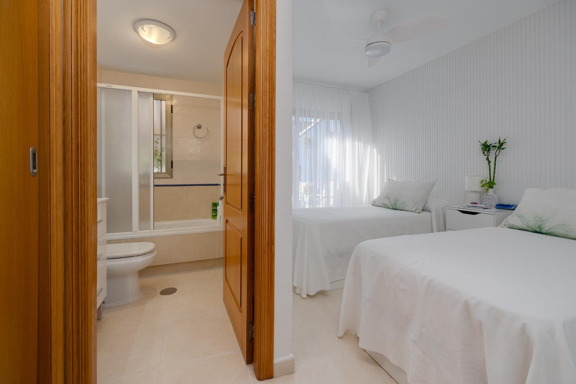 Herverkoop - Penthouse -
Torrevieja - Playa de los Locos